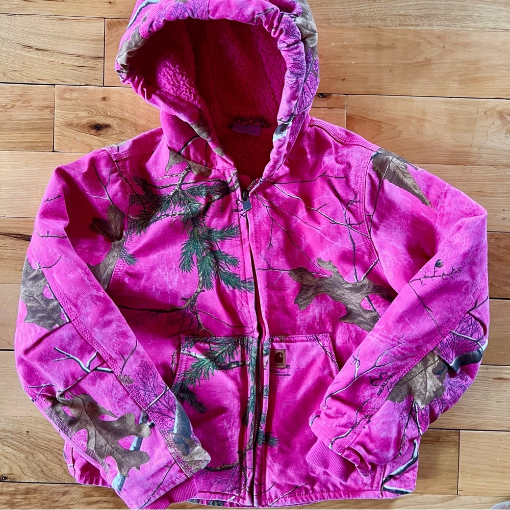 Carhartt real tree coat size small 7-8